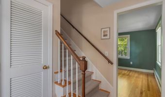 27 Christine Dr, Barrington, RI 02806