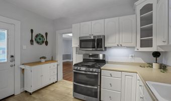 61 Church St, Ashville, OH 43103