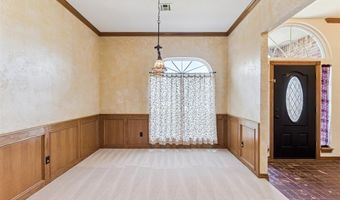 506 Fieldcrest Dr, Chickasha, OK 73018