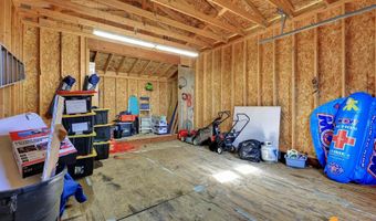 4182 S Old Yacht Club Rd, Big Lake, AK 99652