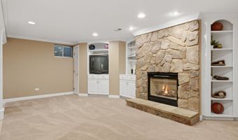 23855 W Sarah Ct, Antioch, IL 60002