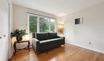 10 Pleasant Point Rd, Branford, CT 06405