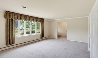 90 GREENVIEW Dr, Dover, DE 19901