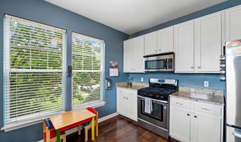 110 WATKINS POND Blvd 1-202, Rockville, MD 20850