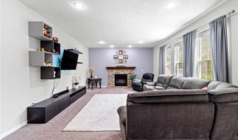10405 Maryland St, Aurora, OH 44202