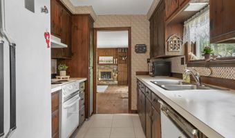 4 Clark Island Rd, Amherst, NH 03031