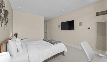 3303 WATER St NW 4B, Washington, DC 20007