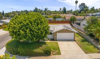 308 Retreat Ct, Fallbrook, CA 92028