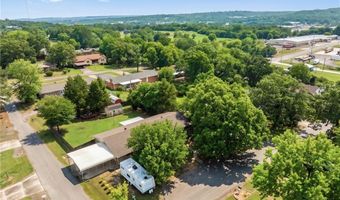 112 Oak St, Arkoma, OK 74901