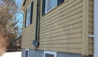381 Birch St, Bangor, ME 04401