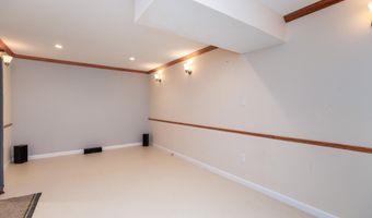 6 DUNLEARY Dr, Bear, DE 19701