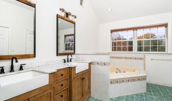 20 YEGER Dr, Allentown, NJ 08501