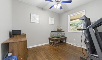 912 David St, Antioch, IL 60002