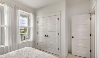 6482 Crown Cres, Ammon, ID 83406