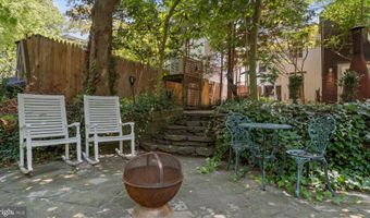 28 SWAN St, Lambertville, NJ 08530