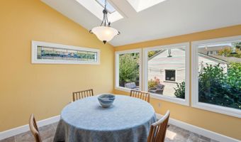 539 Benton St, Santa Rosa, CA 95404