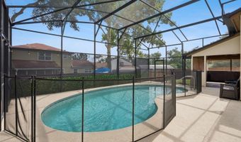 916 E CLEVELAND St, Apopka, FL 32703