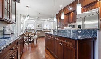 7527 WESTFIELD Dr, Bethesda, MD 20817