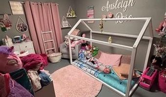 526 SW 2nd St, Adair, OK 74330