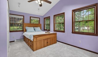 1006 King Rd, Cheshire, CT 06410