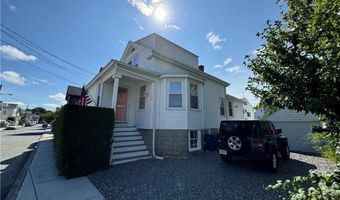 49 Connection St, Newport, RI 02840