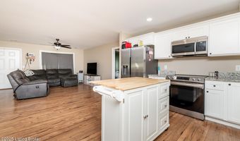 121 Shallow Springs Ct, Bardstown, KY 40004