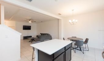 6256 CAMINO Dr, Apollo Beach, FL 33572