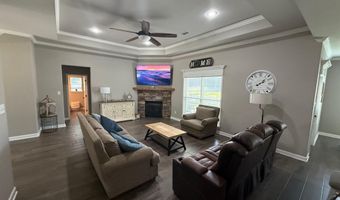 3903 Hampton Dr, Benton, AR 72019