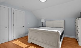 31 Swan St, North Providence, RI 02911