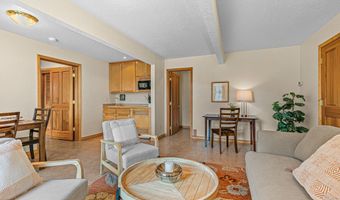 1042 Oak Knoll Dr, Ashland, OR 97520