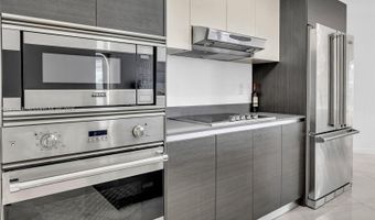 9821 E Bay Harbor Dr 302, Bay Harbor Islands, FL 33154