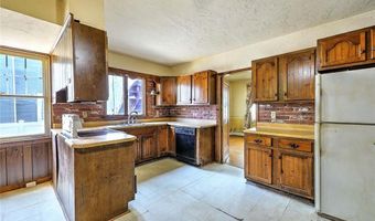 59 Colonial Ave, Cranston, RI 02910