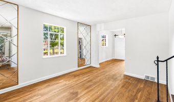 121 33RD St NE, Washington, DC 20019