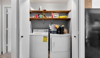 1424 W WEILAND Ln, Appleton, WI 54914