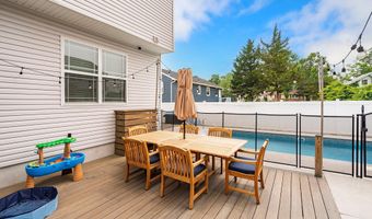 140 Pennant Ave, Beachwood, NJ 08722