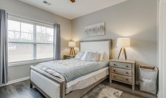 114 Green Ivy Ct, Camden, SC 29020