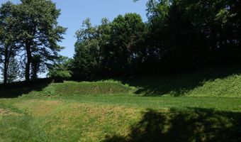 41 Marlpit Pl, Middletown, NJ 07748