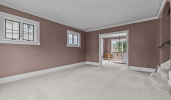 518 E SUMMER St, Appleton, WI 54911