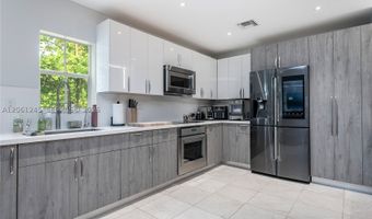 18460 NE 30th Ave 18460, Aventura, FL 33160