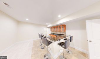 6403 EARLHAM Dr, Bethesda, MD 20817