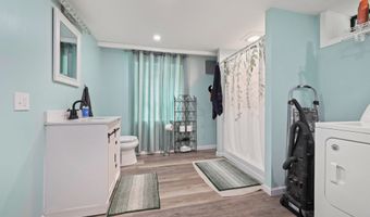 37 Anella Dr, Bethany, CT 06524