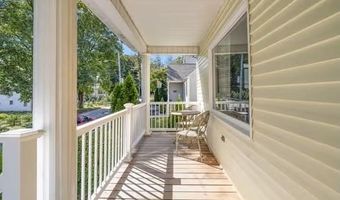 10 Long St, Johnston, RI 02919