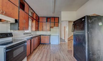 909 W Minnesota Ave, Chickasha, OK 73018