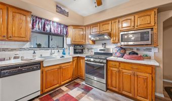 823 Warren Rd, Bullhead City, AZ 86429