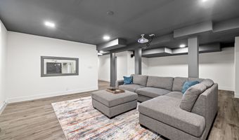 489 Hoyt St, Darien, CT 06820