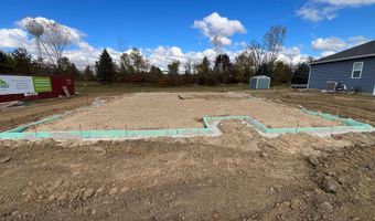 2008 Green Acres Dr, Adrian, MI 49221