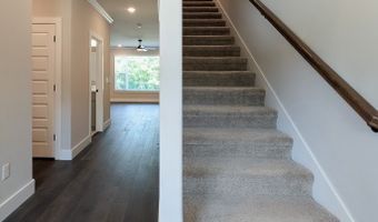 4 McHugh Ln, Bella Vista, AR 72715