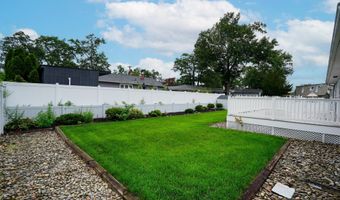 644 Berkeley Ave, Beachwood, NJ 08722