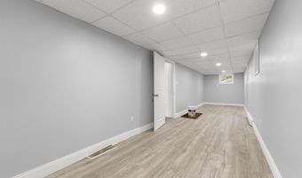 127 W 51ST St, Bayonne, NJ 07002