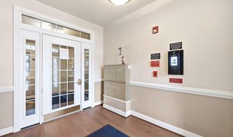15612 EVERGLADE Ln 404, Bowie, MD 20716